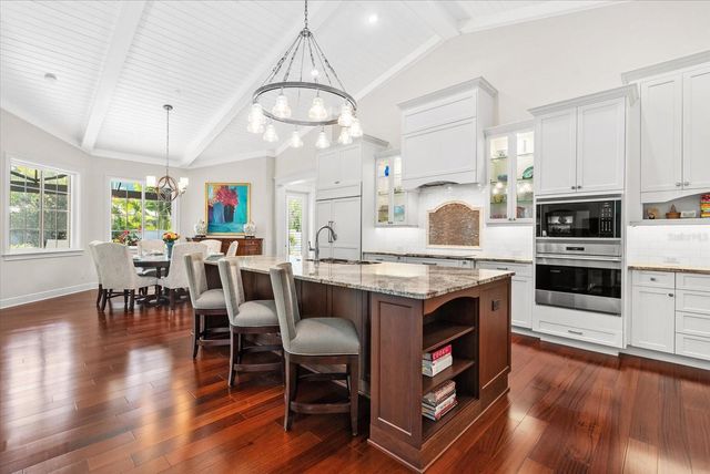 809 PILLITTERI PLACE, Venice, FL 34285