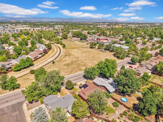 1260 S Moline Street, Aurora, CO 80012