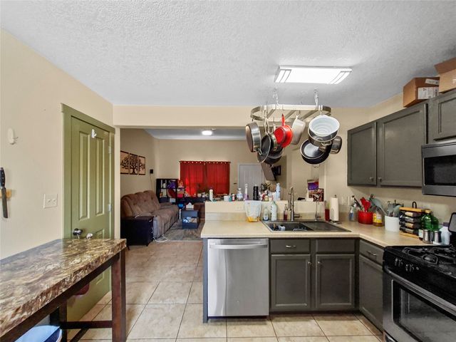 7223 Via Verde, Santa Fe, NM 87507