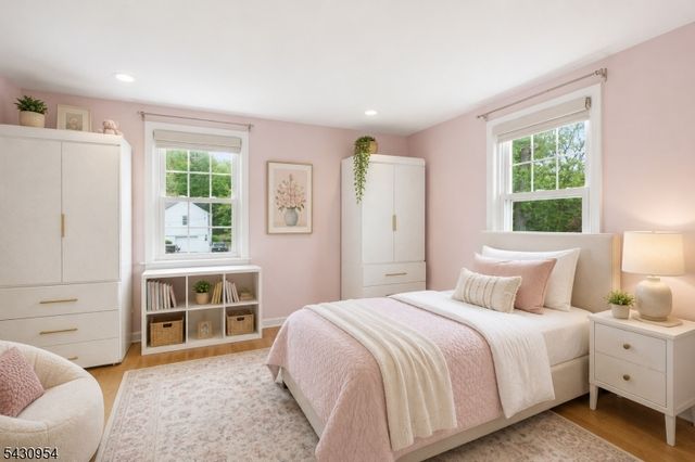 100 Beechwood Rd, Florham Park Boro, NJ 07932