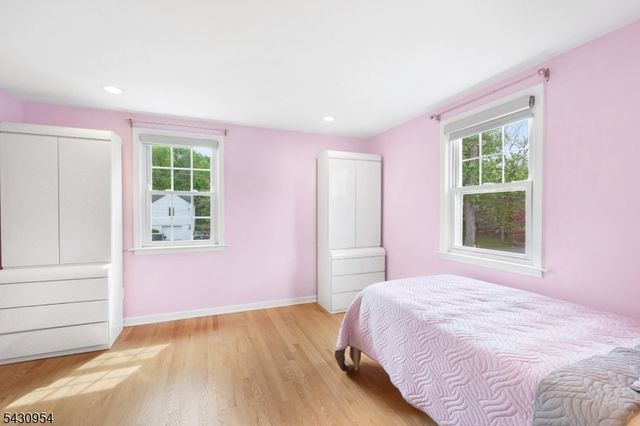 100 Beechwood Rd, Florham Park Boro, NJ 07932