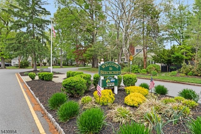 100 Beechwood Rd, Florham Park Boro, NJ 07932