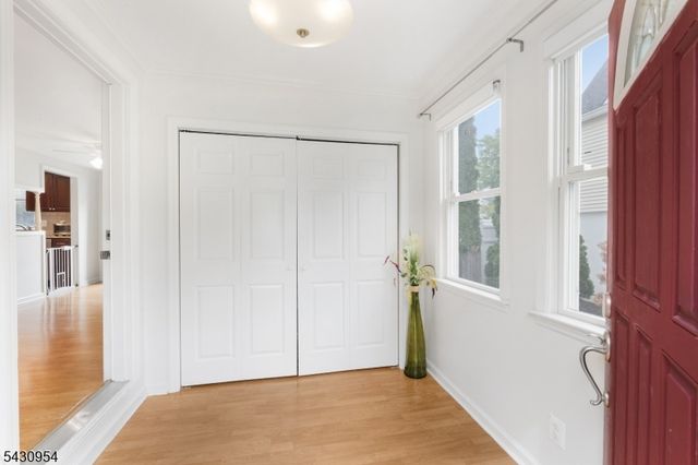 100 Beechwood Rd, Florham Park Boro, NJ 07932