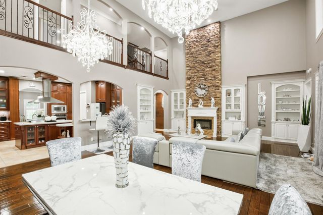 200 Creekside Court, Sealy, TX 77474