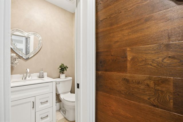 200 Creekside Court, Sealy, TX 77474