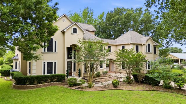 200 Creekside Court, Sealy, TX 77474