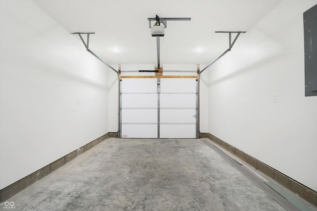 1431 Coen Court, Columbus, IN 47201