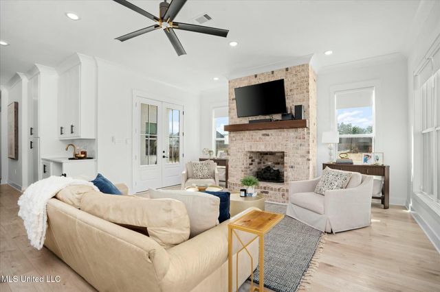 10833 Lily Lane, Gulfport, MS 39503