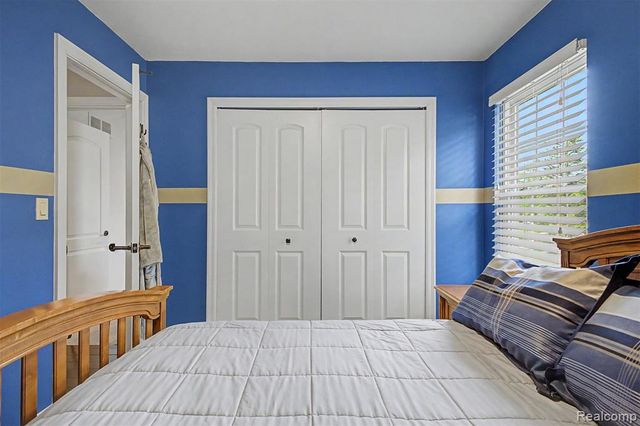 20872 E Glen Haven Circle 30, Northville, MI 48167