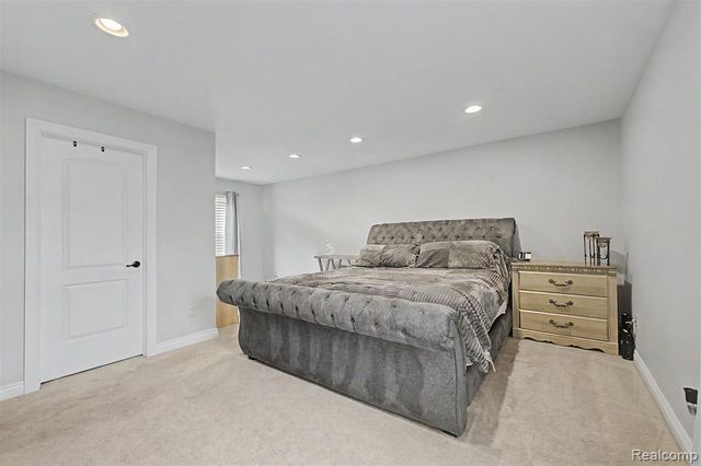 20872 E Glen Haven Circle 30, Northville, MI 48167