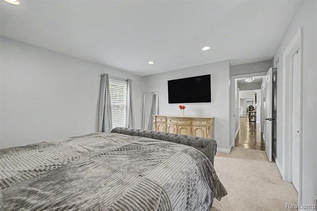 20872 E Glen Haven Circle 30, Northville, MI 48167