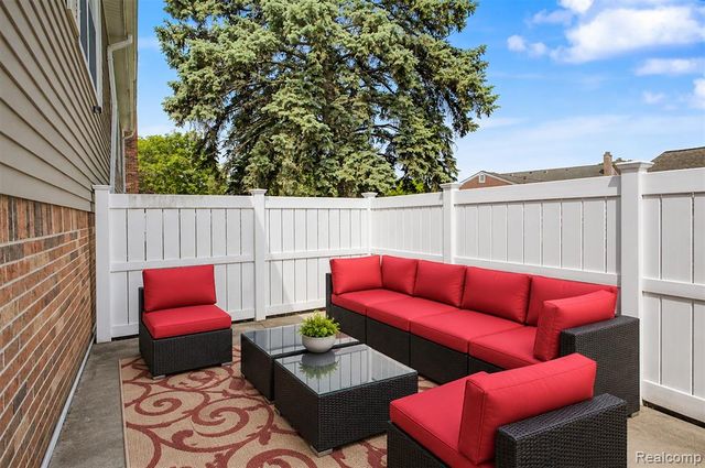 20872 E Glen Haven Circle 30, Northville, MI 48167