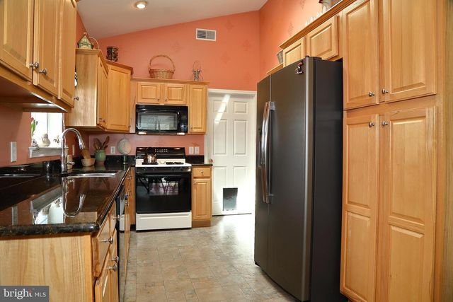 534 BLOSSOM TRL, Mount Joy, PA 17552