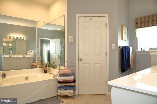 534 BLOSSOM TRL, Mount Joy, PA 17552
