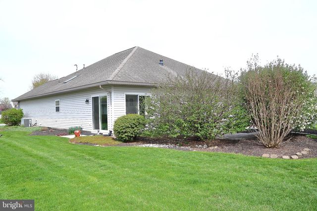 534 BLOSSOM TRL, Mount Joy, PA 17552