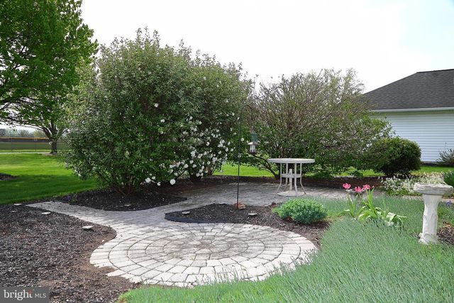 534 BLOSSOM TRL, Mount Joy, PA 17552