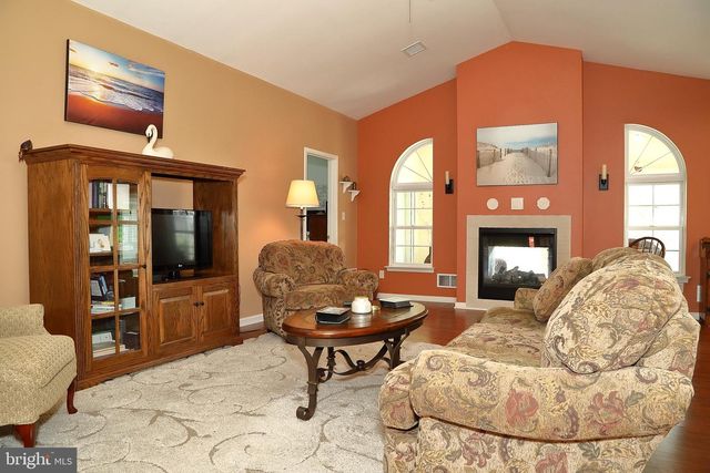 534 BLOSSOM TRL, Mount Joy, PA 17552