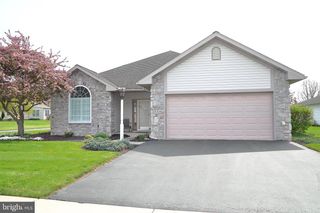 534 BLOSSOM TRL, Mount Joy, PA 17552