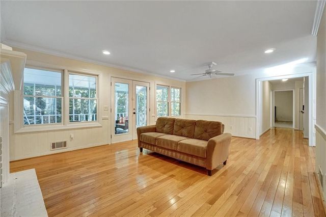 197 Carriage Trace, Marietta, GA 30068