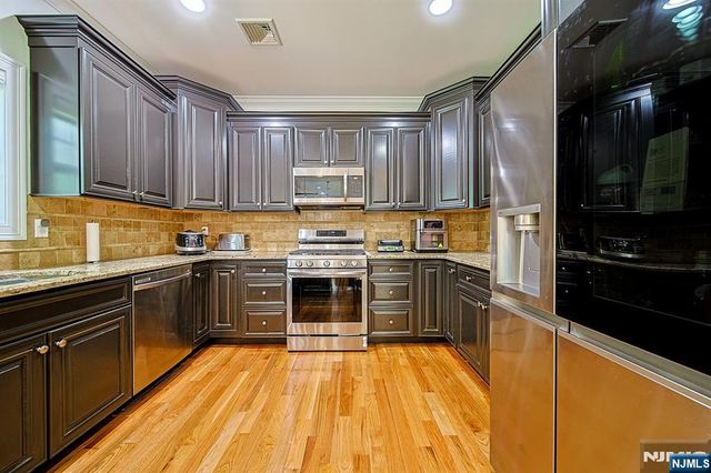 17 E Fairmount Avenue, Maywood, NJ 07607