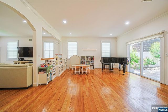 17 E Fairmount Avenue, Maywood, NJ 07607
