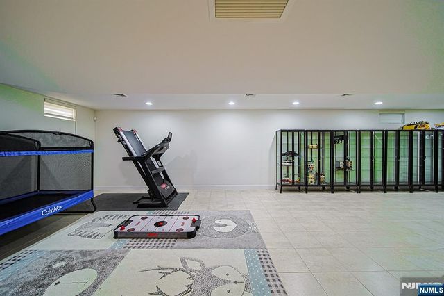17 E Fairmount Avenue, Maywood, NJ 07607