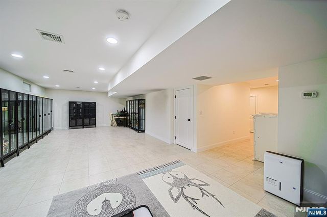 17 E Fairmount Avenue, Maywood, NJ 07607