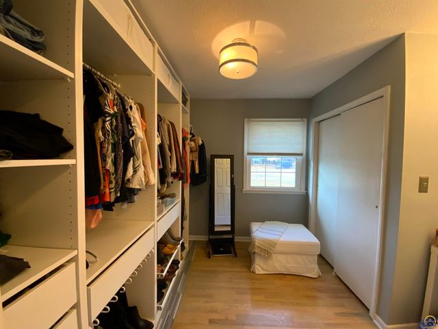 2612 SW Belle AVE, Topeka, KS 66614