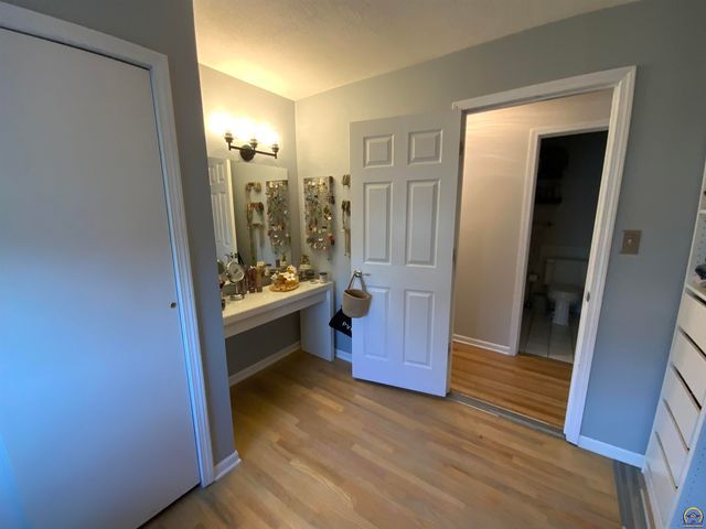 2612 SW Belle AVE, Topeka, KS 66614