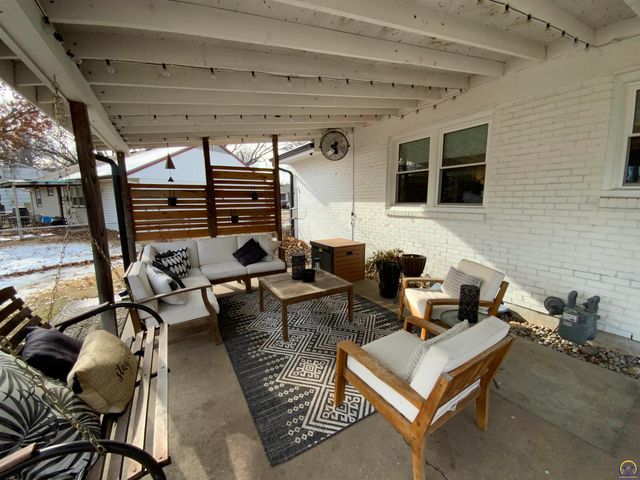 2612 SW Belle AVE, Topeka, KS 66614