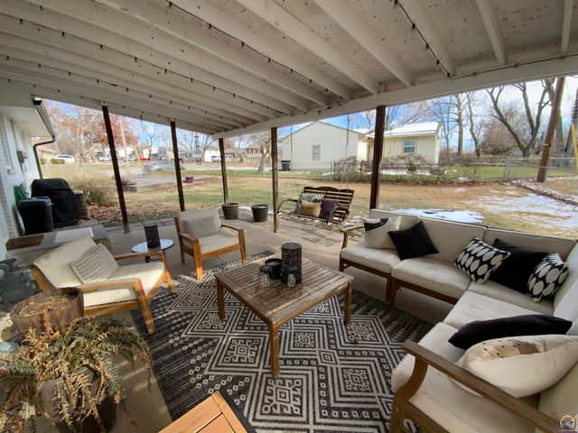 2612 SW Belle AVE, Topeka, KS 66614