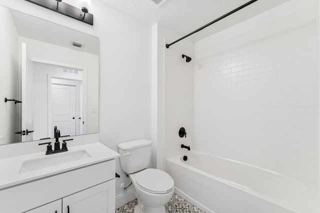 174 SE Birch Terrace 207, Stuart, FL 34997