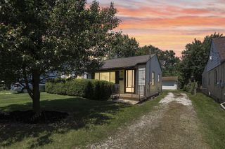 1728 E Cooke Road, Columbus, OH 43224