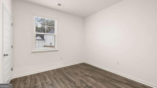 540 SILVER MOON Drive, Loganville, GA 30052