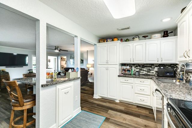 131 Bastrop Bayou Drive, Angleton, TX 77515