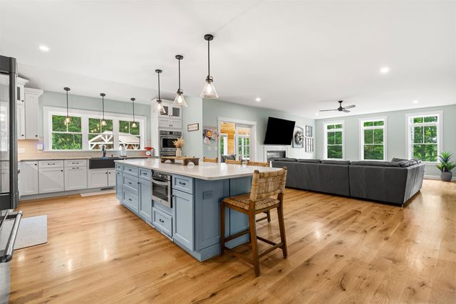 40 Province Road, Strafford, NH 03884