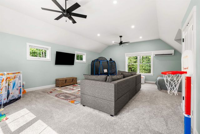 40 Province Road, Strafford, NH 03884