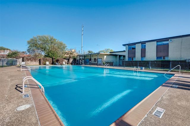 7714 Renwick Drive K113, Houston, TX 77081
