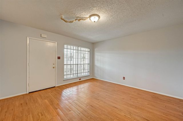 7714 Renwick Drive K113, Houston, TX 77081