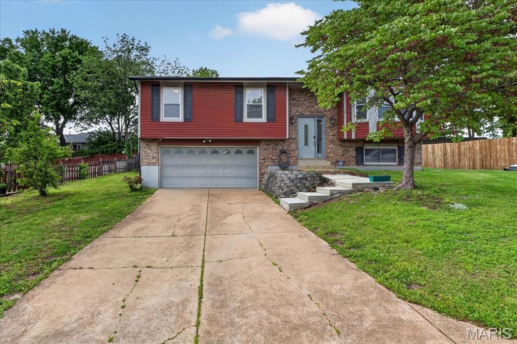 2019 San Angelo Drive, Arnold, MO 63010
