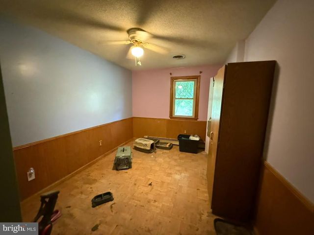 608 GOSLING MARSH RD, Martinsburg, WV 25404