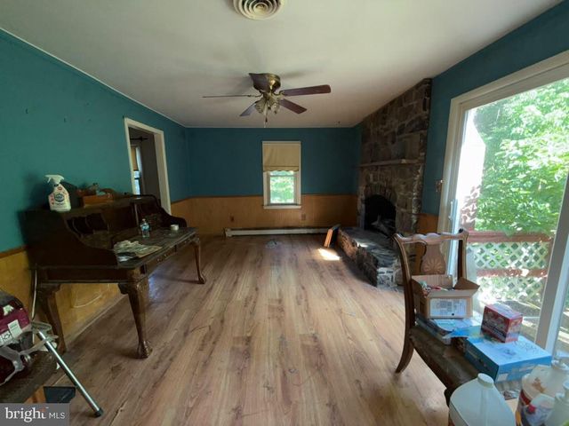 608 GOSLING MARSH RD, Martinsburg, WV 25404