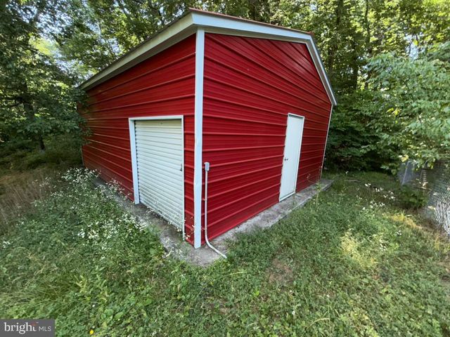 608 GOSLING MARSH RD, Martinsburg, WV 25404