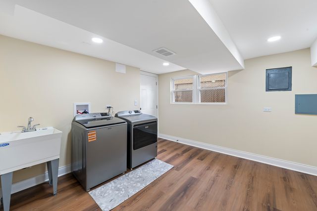 10403 Broadmoor Drive, Palos Hills, IL 60465