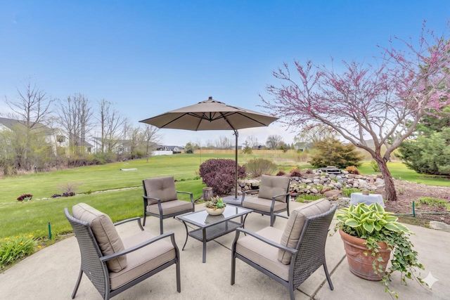 1072 TRABOH COURT, De Pere, WI 54115
