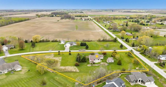 1072 TRABOH COURT, De Pere, WI 54115