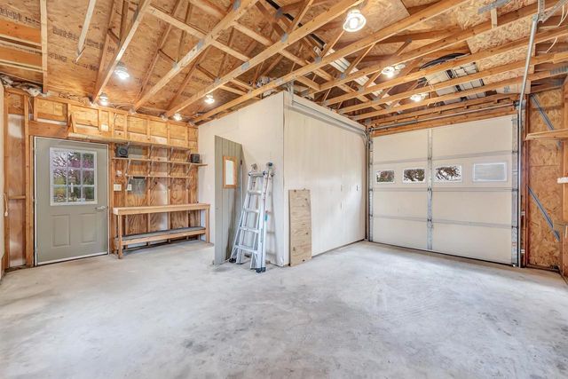 1072 TRABOH COURT, De Pere, WI 54115