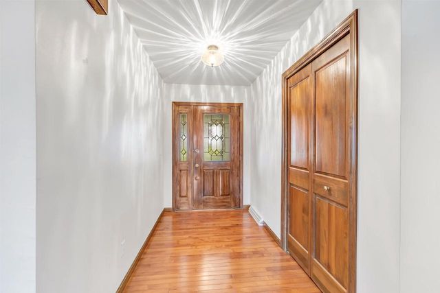 1072 TRABOH COURT, De Pere, WI 54115