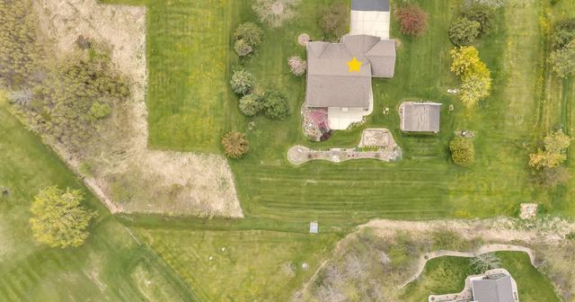 1072 TRABOH COURT, De Pere, WI 54115