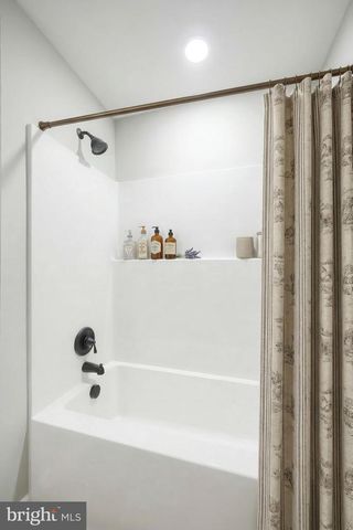 15898 MCDOWELL FARM LN, Stewartstown, PA 17363